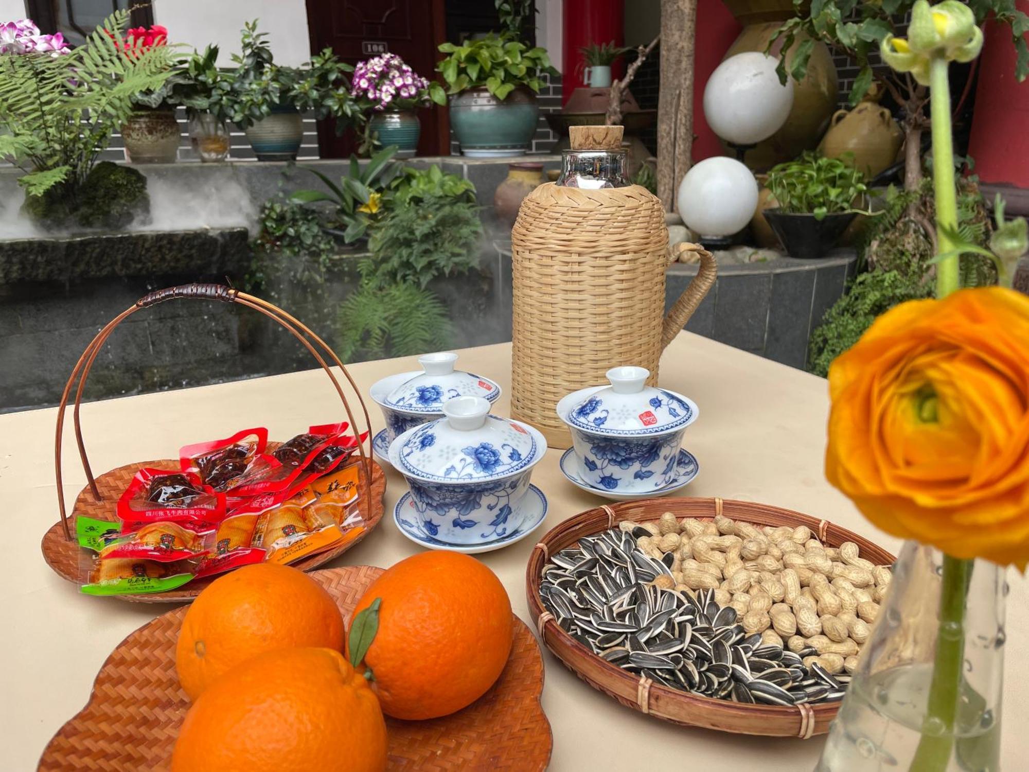 Wenjun Courtyard Hotel---3Mins Walk From Subway Station ,Near Tianfu Square, English Speaking ,Tour Servcie Chengdu Exterior foto